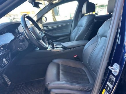 BMW serija 5 Touring 530e x-Drive M-Sport Aut 17