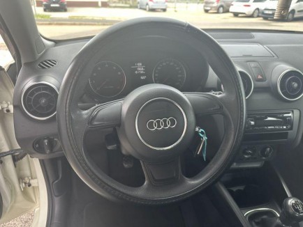 Audi A1 1.2 TFSI ATTRACTION 12