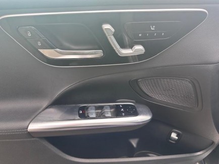 Mercedes-Benz C-klasa 220D AVANGARDE AUT 15