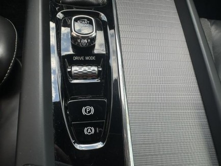 Volvo V60 D4 R-DESIGN AUT 31
