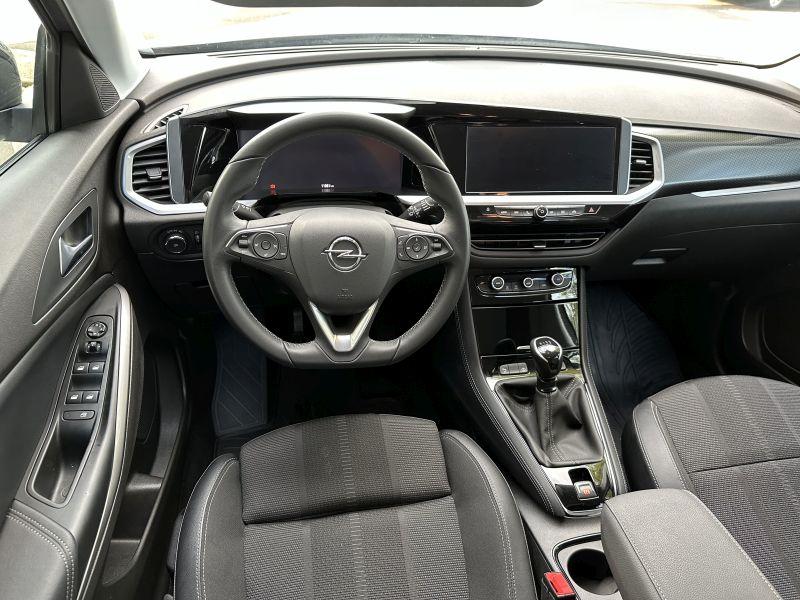 Opel Grandland X 1.2 TURBO TECH & DESIGN 12