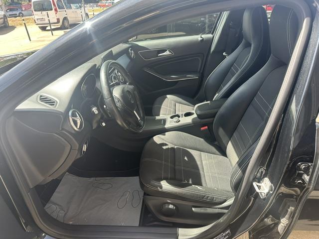 Mercedes-Benz GLA 200 URBAN AUT 11