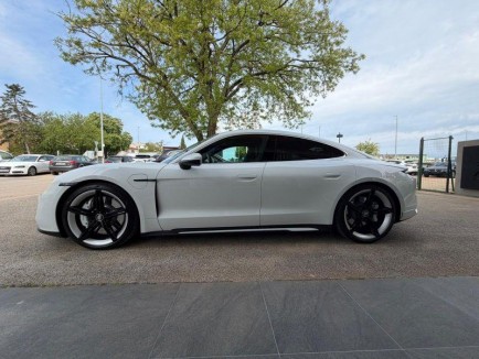 Porsche Taycan 4S 5