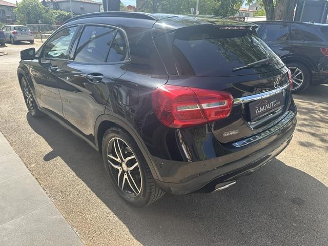 Mercedes-Benz GLA 200 URBAN AUT 3