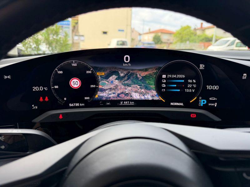 Porsche Taycan 4S 19