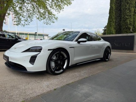 Porsche Taycan 4S 2