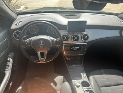 Mercedes-Benz GLA 200 URBAN AUT 13