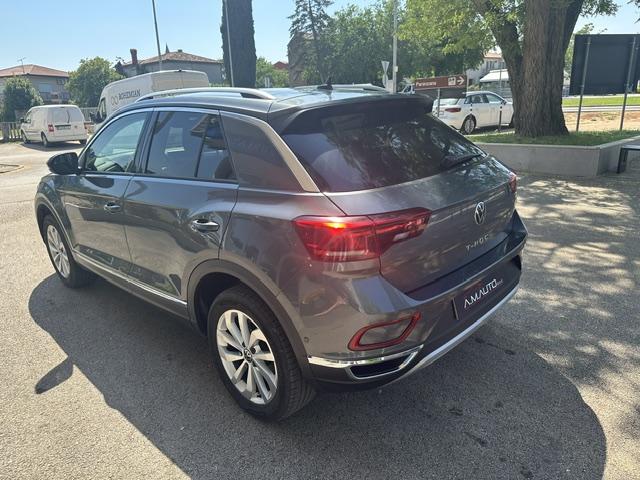 VW T-Roc 2.0TDI STYLE DSG 3