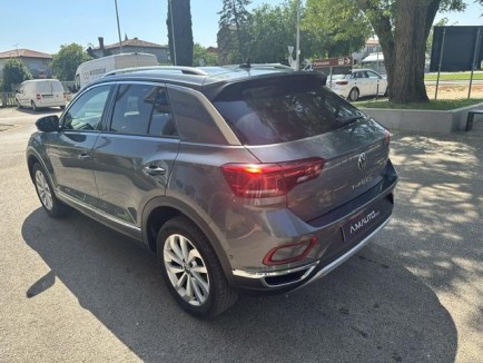 VW T-Roc 2.0TDI STYLE DSG 3