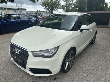 Audi A1 1.2 TFSI ATTRACTION 2