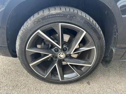 Škoda Karoq Karoq 4x4 2,0 TSI Sportline DSG 11