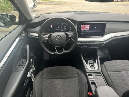 Škoda Octavia Combi 2.0TDI  STYLE DSG 13