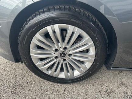 Mercedes-Benz C-klasa 220D AVANGARDE AUT 9