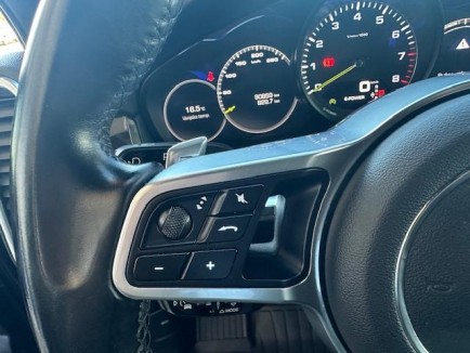 Porsche Cayenne E-HYBRID 18