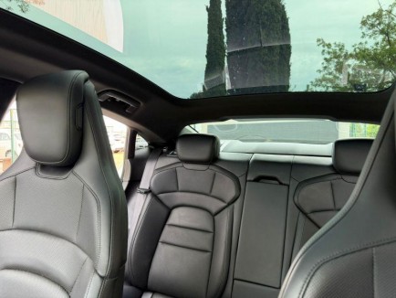 Porsche Taycan 4S 16