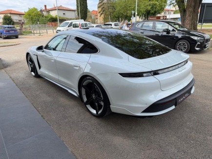 Porsche Taycan 4S 3
