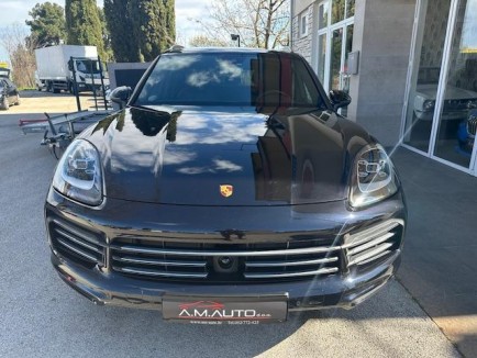 Porsche Cayenne E-HYBRID 5