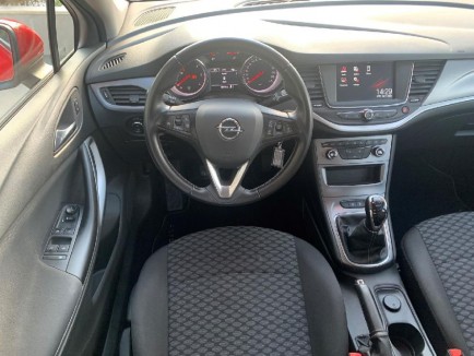 Opel Astra 1.6CDTI ENJOY 9