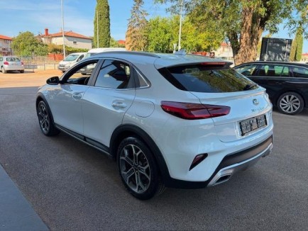 Kia XCeed 1,6 GDI PHEV EX Way ISG DCT 3