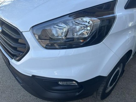 Ford Transit Custom 2.0TDCI 11