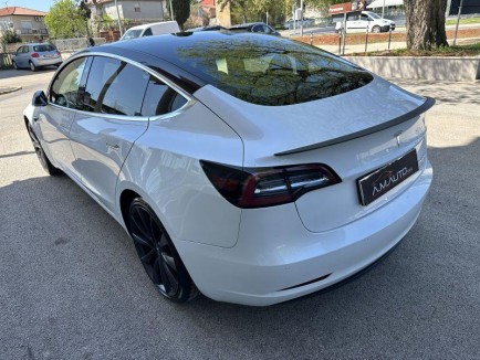 Tesla Model 3 Performance AWD 4