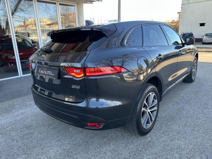 Jaguar F-Pace 2.0D R-SPORT AWD 4