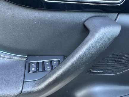 Jaguar F-Pace 2.0D R-SPORT AWD 16