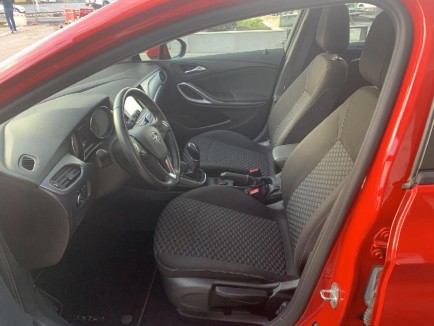 Opel Astra 1.6CDTI ENJOY 7