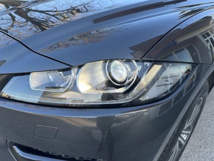 Jaguar F-Pace 2.0D R-SPORT AWD 7