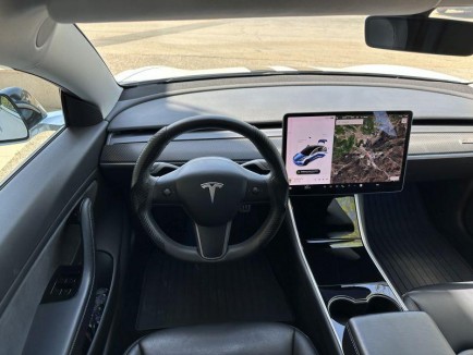 Tesla Model 3 Performance AWD 19