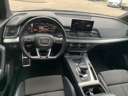 Audi Q5 quattro 40 TDI Sport S tronic 18