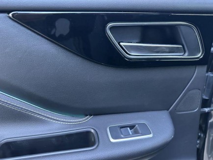 Jaguar F-Pace 2.0D R-SPORT AWD 17